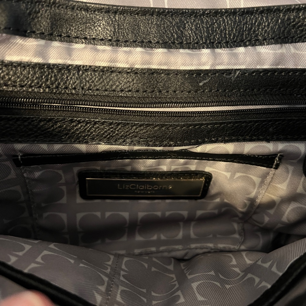 Liz Claiborne Crossbody - Picture 4 of 9
